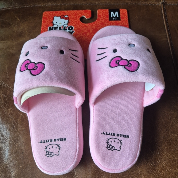 Hello Kitty Slides Slippers, size M6/7S - Picture 3 of 9